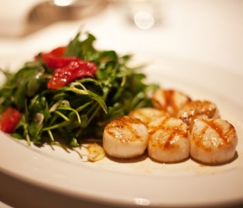 Grilled-Scallops-with-Marsala-Vinaigrette-675x450